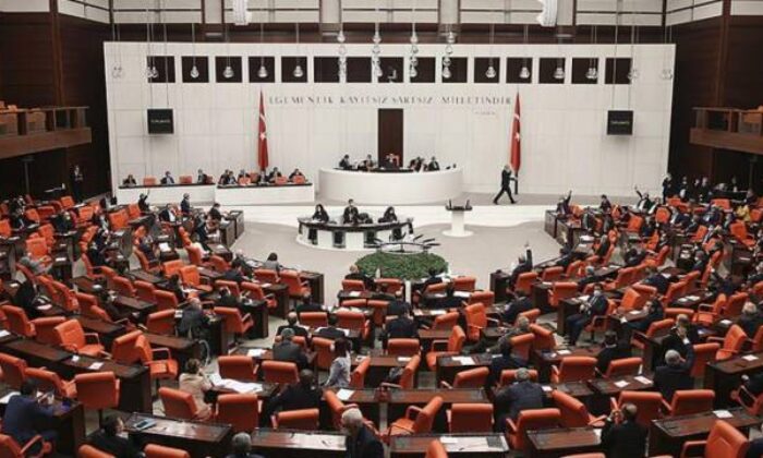 CHP’lilerin davet yalanı ortaya çıktı! Ersin Tatar’ın davet metni mecliste okundu…