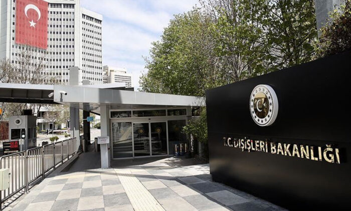 Dışişleri’nden Yunanistan’a Navtex yanıtı: Çağrılarımıza cevap verin