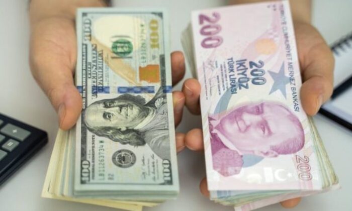 Ekonomi yönetimi değişti, bir haftada 5 milyar dolar sıcak para geldi