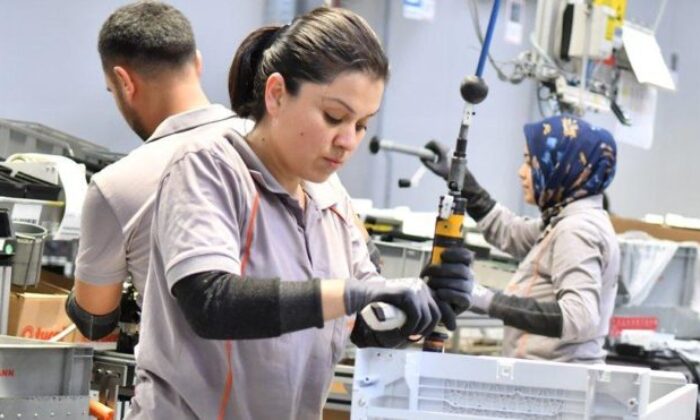 İhracatçı istikrarlı döviz kuru istiyor