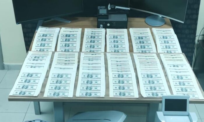 Kocaeli’de sahte 1,5 milyon dolar ele geçirildi