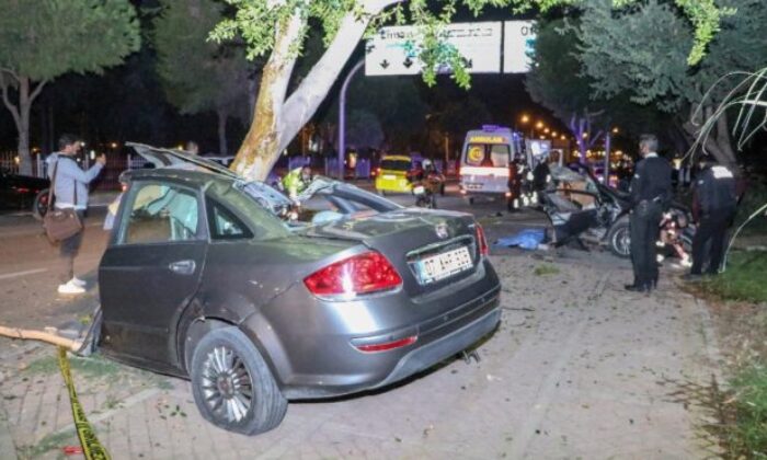 Makas atıp ağaca çarptı, ortadan ikiye bölündü