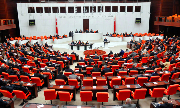 Meclis‘ten bakanlara ‘saygınlık’ çıkışı; önergeler için 229 ayrı yazı gönderildi