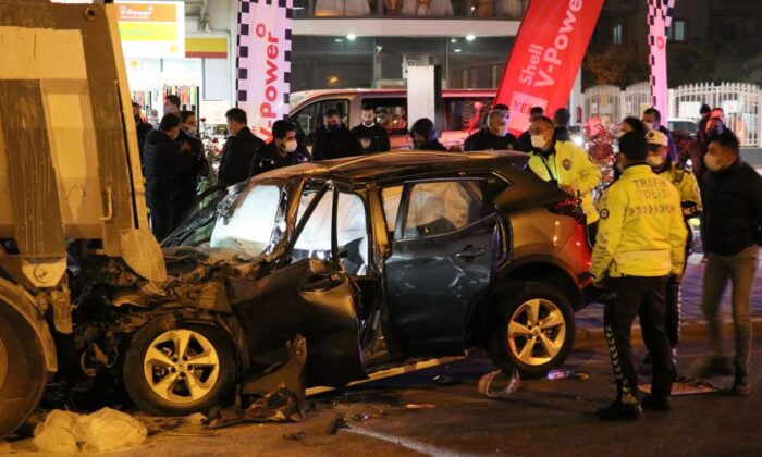 Polis memuru kazada hayatını kaybetti