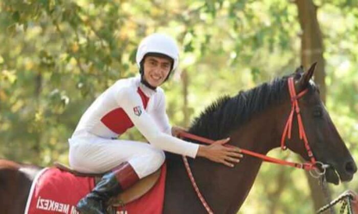 Şanlıurfa’da otomobiller çarpıştı: 2 ölü, 1 yaralı
