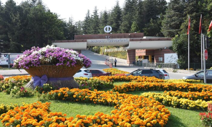 AÖF’te ‘ek sınav hakkı’ (Anadolu Üniversitesi’nden açıklama)