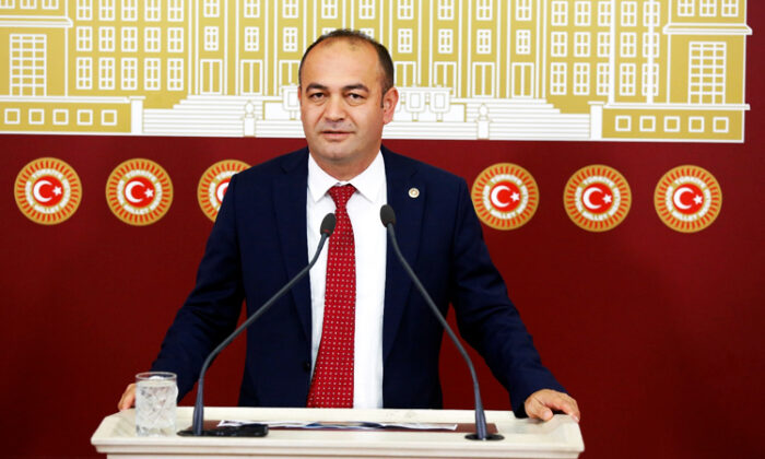 CHP’li Özgür Karabat’a seks şantajı yapıldı