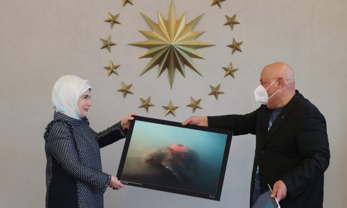 Emine Erdoğan, Yılın Basın Fotoğrafları 2020 Ödül Töreni’ne katıldı