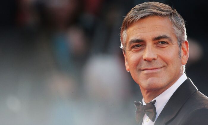 George Clooney hastaneye kaldırıldı