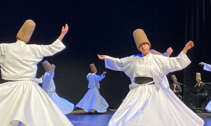 Skandal gösteriye Altun’dan çok sert tepki!