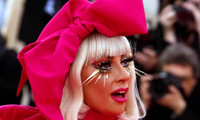 Lady Gaga’dan köpeklerini çalan hırsızlara 500 bin dolar fidye teklifi