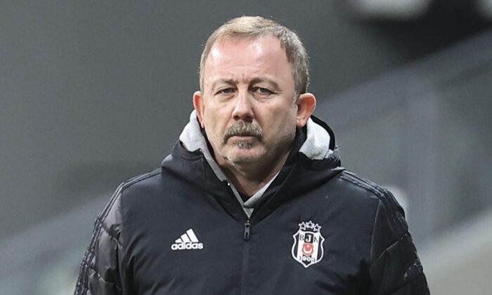 Sergen Yalçın’dan Ahmet Nur Çebi’ye sözleşme eleştirisi