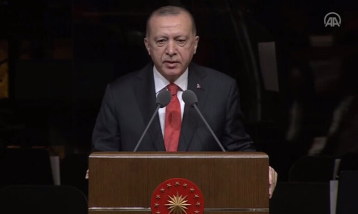 Son dakika! Erdoğan: Vatanı önce dil sonra ordu bekler