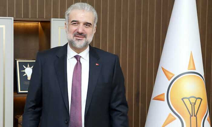 AK Parti İstanbul İl Başkanı Kabaktepe’den İmamoğlu’na tepki: Sırtını teröre yaslayanlarla ağaç dikerseniz şehitlere gül bırakamazsınız
