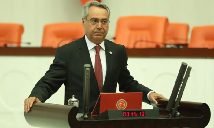 CHP’den hükümete yerli uçak göndermesi: Atmosferden çıkmış