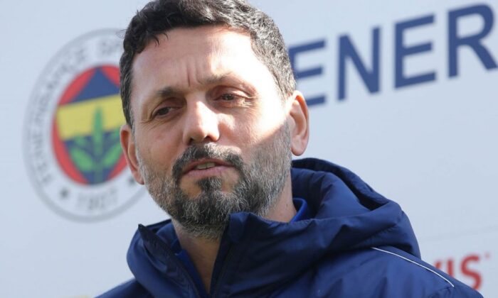 Erol Bulut, futbolcularla vedalaştı
