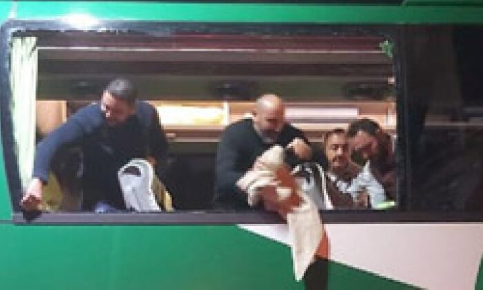 Giresunspor kafilesine Samsun dönüşü taşlı saldırı