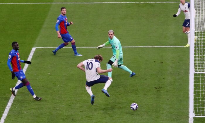 Tottenham, Crystal Palace’ı rahat geçti