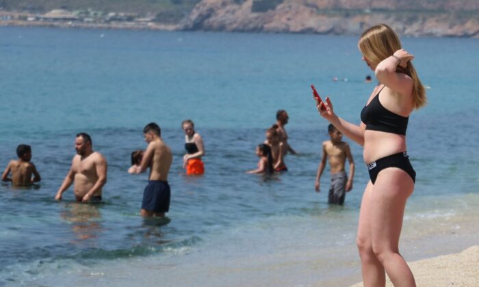 Alanya plajlarında yoğunluk