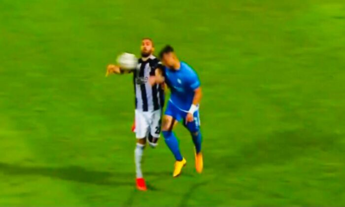 Galatasaraylılardan Ghezzal’ın golü öncesi el itirazı