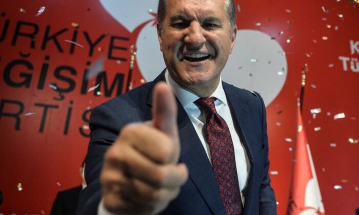 Mustafa Sarıgül, Şanlıurfa’da sünnet düğününe katıldı