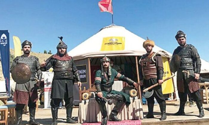 Okçular merayı kaptı hayvanlar açıkta kaldı