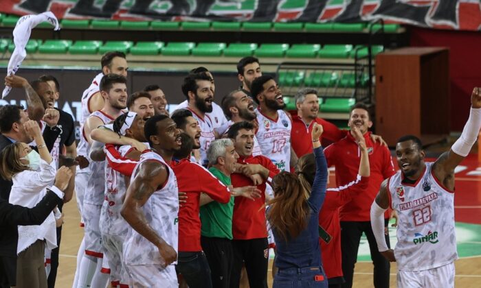 Pınar Karşıyaka Şampiyonlar Ligi’nde çeyrek finalde
