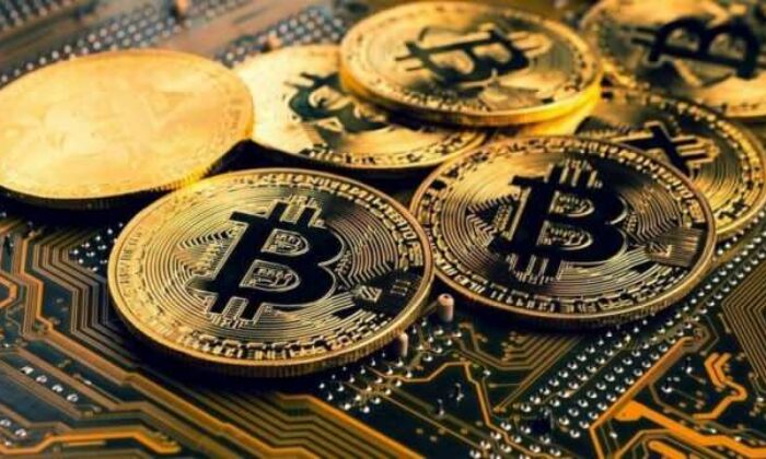 Piyasalarda dönüm noktası! İlk kripto borsası halka açıldı