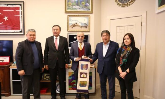 Yalçın Topçu, “İlişkilerimizin gelişmesi, bölge ve dünyanın faydasınadır”