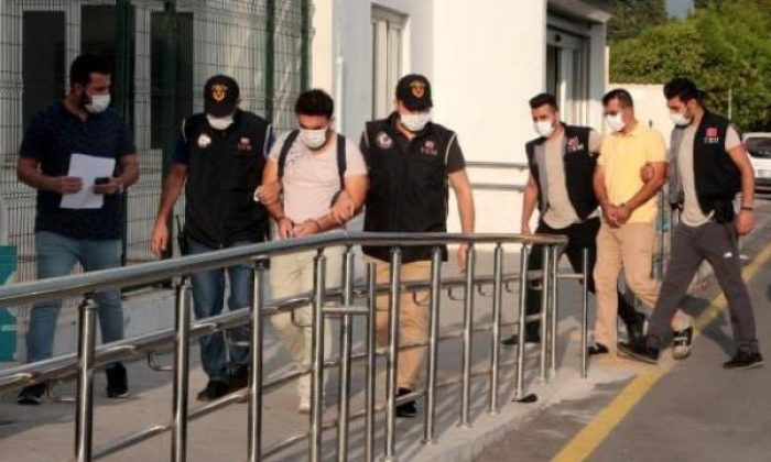 Adana’da FETÖ operasyonu: 8 gözaltı