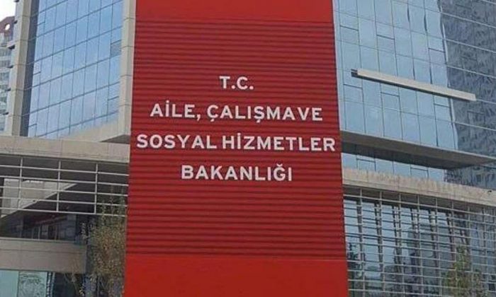 Aile Bakanlığı, her biri aylık 25 bin liraya 10 araç kiraladı