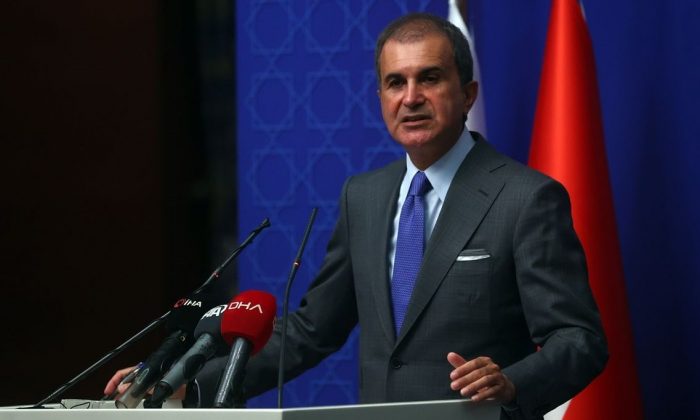 AK Parti Sözcüsü Ömer Çelik: Laiklik prensibi anayasada korunmalı