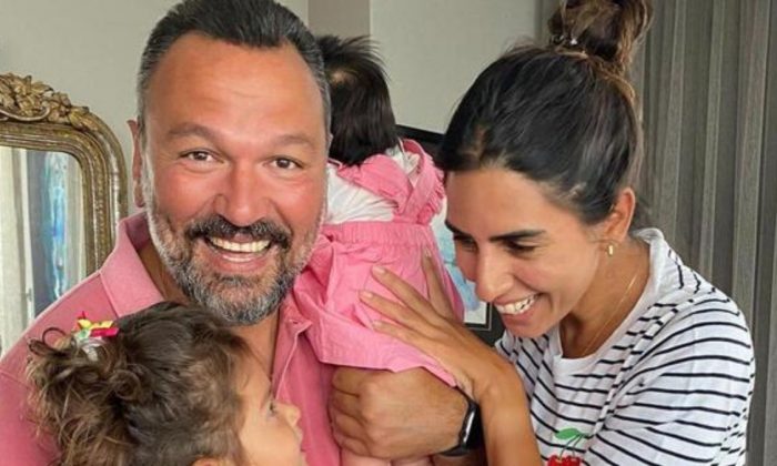 Ali Sunal yeni yaşını ailesiyle kutladı