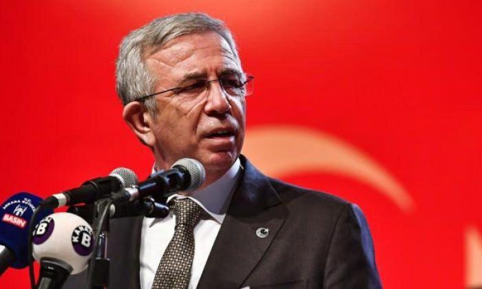 Ankara Büyükşehir Belediye Başkanı Mansur Yavaş’a ‘ödül’ eleştirisi