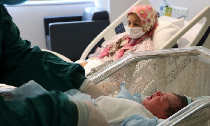 Ankara Şehir Hastanesi’nde 33 corona virüs hastası hamileden 32’si aşısız