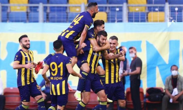 Ankaragücü ile Gençlerbirliği, 40 yıl sonra alt ligde karşılaştı