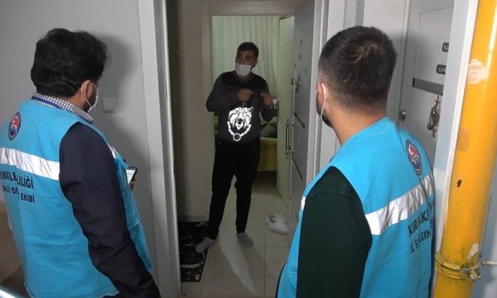 Apart evde yakalanan corona virüslü genç: Testler karışmış olabilir