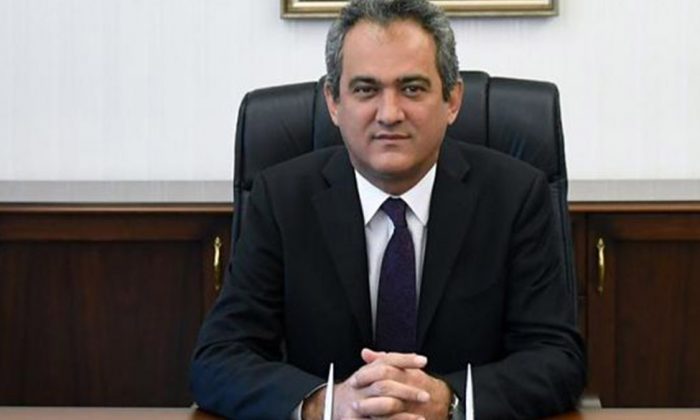 Bakan açıkladı okullar yeniden kapanacak mı?