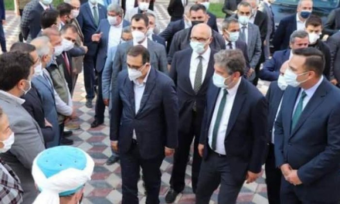Bakan Dönmez baba ocağında