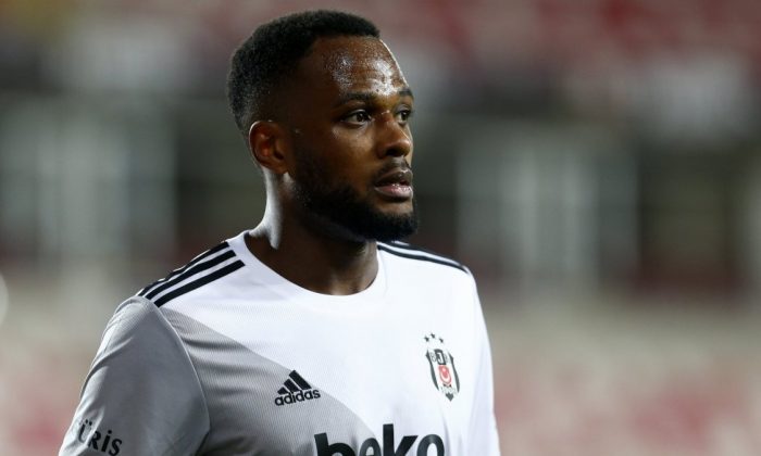 Beşiktaş, Larin’in sözleşmesini uzatmak istiyor