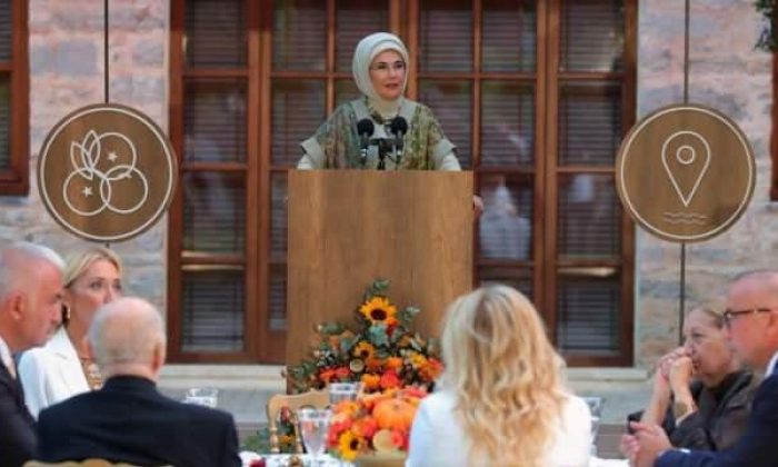 Bu kez de Emine Erdoğan’ı hedef aldılar! Bakanlık iddialara tek tek yanıt verdi