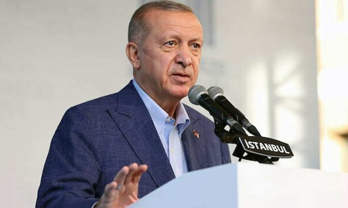 Cumhurbaşkanı Erdoğan’dan ABD’ye tepki: Terör örgütlerine yardım ediliyorsa bu bizi üzer