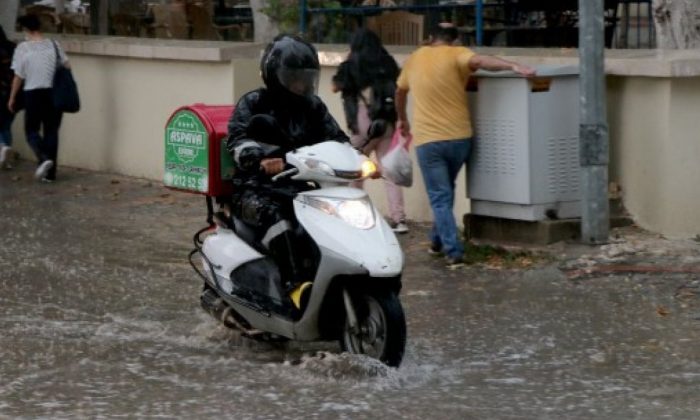 Edirne’de sağanak etkili oldu