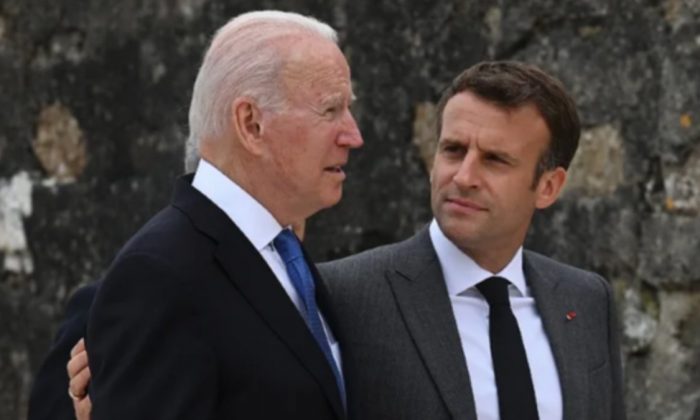 Emmanuel Macron ve Joe Biden, denizaltı krizini telefonda görüştü