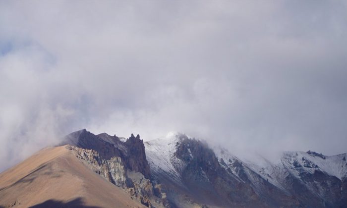 Erciyes beyaz örtüyle kaplandı