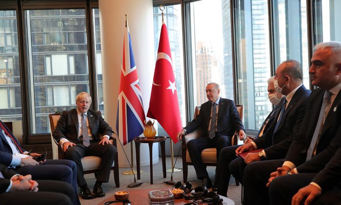 Erdoğan, New York’ta İngiltere Başbakanı Johnson’u kabul etti