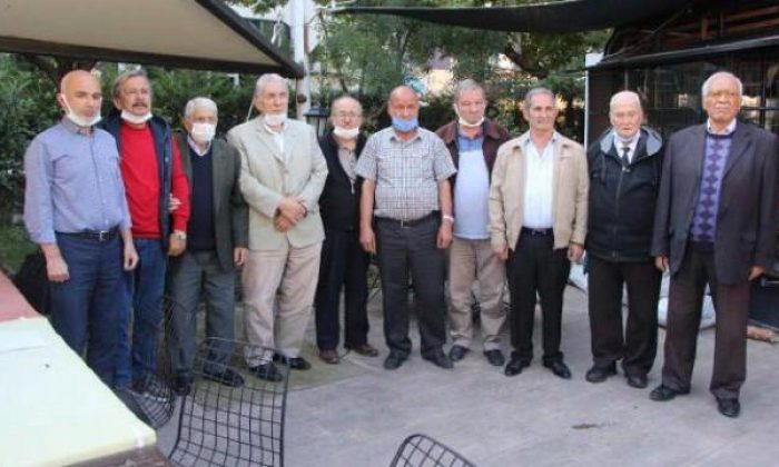 İl başkanı değişti, topluca istifa ettiler