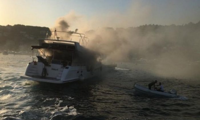 İstanbul Bebek’te tekne yangını