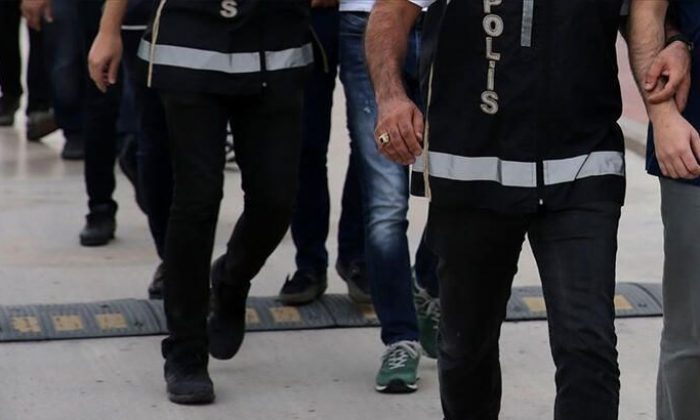 İstanbul merkezli 3 ilde FETÖ operasyonu: 15 gözaltı