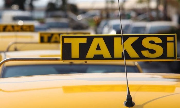 İstanbul’da 750 minibüs ve 250 dolmuşun taksiye dönüşüm süreci başladı